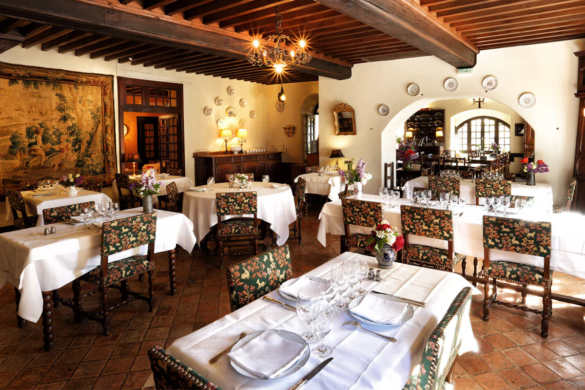 Salle de restaurant de l'Hostellerie du Vieux Pérouges